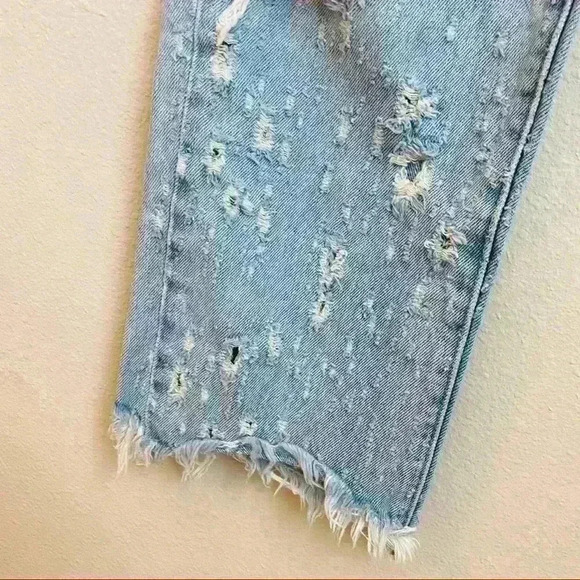 Carmar heavily distressed destroyed straight crop light wash jeans button fly 26 - Picture 5 of 16